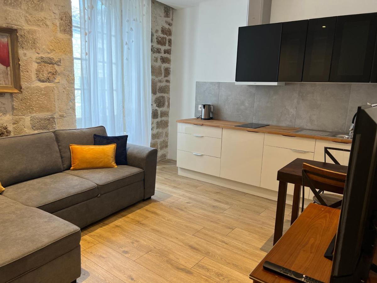 Le Beffroi Aparthotel Tournon-dʼAgenais Εξωτερικό φωτογραφία