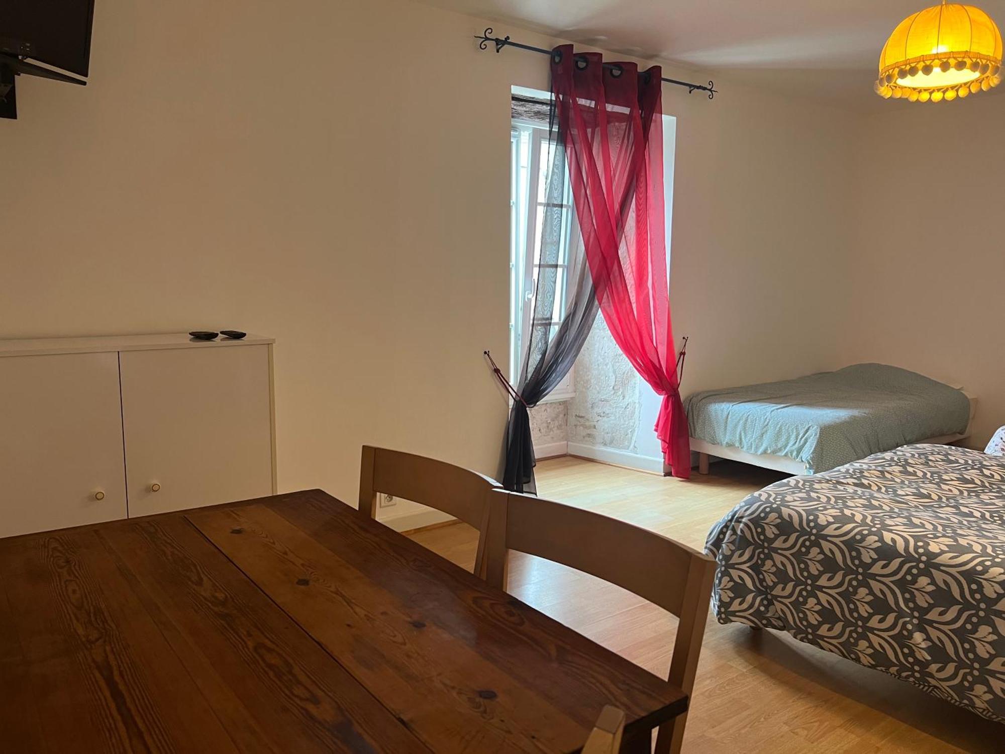 Le Beffroi Aparthotel Tournon-dʼAgenais Εξωτερικό φωτογραφία
